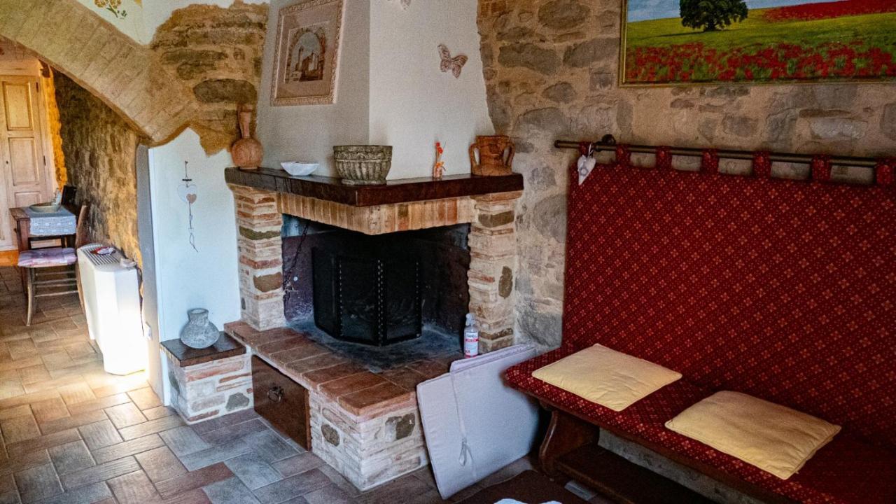 Il Casale Di Fiore Cannara Exterior foto